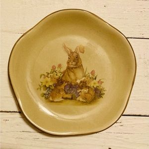 Bunny plate Easter spring cottage retro vintage rabbit floral scallops